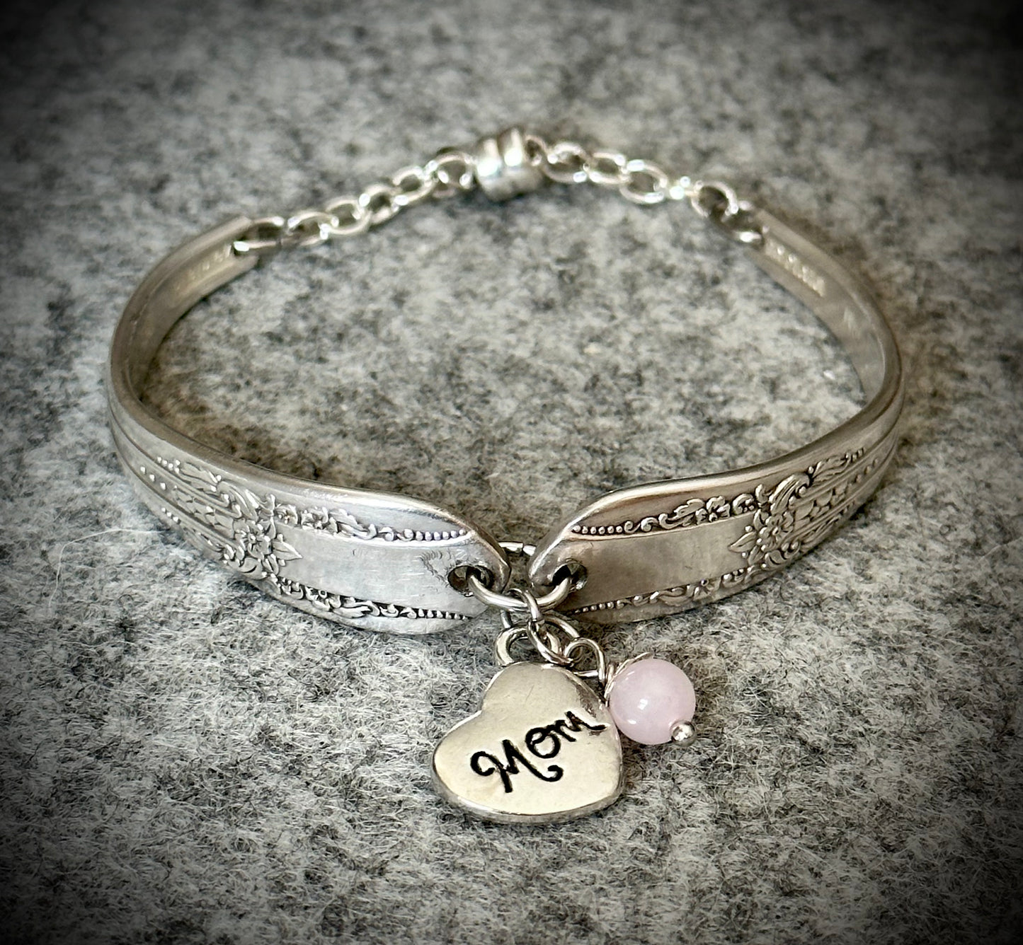 Vintage Reflection Silver-Plated Bracelet with Center Rose Quartz & Mom Charm