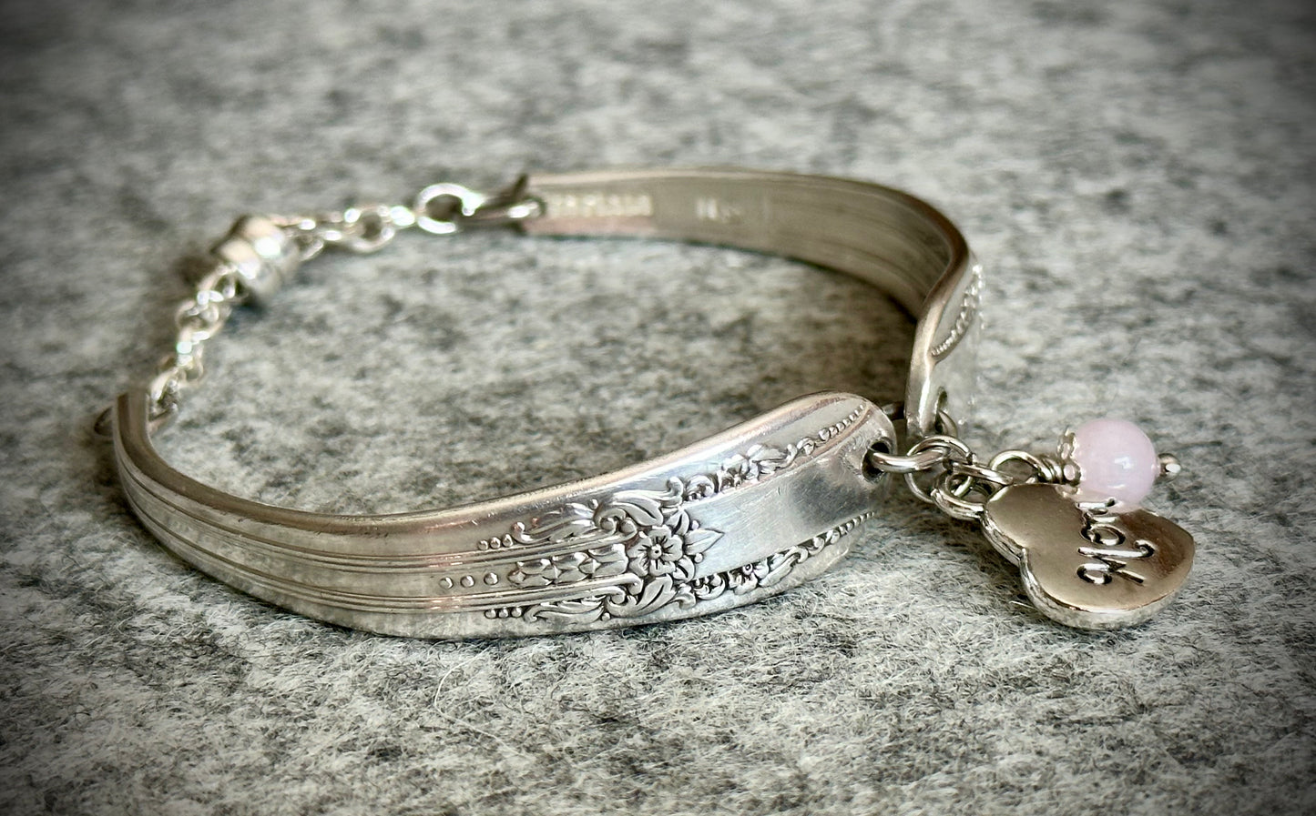 Vintage Reflection Silver-Plated Bracelet with Center Rose Quartz & Mom Charm