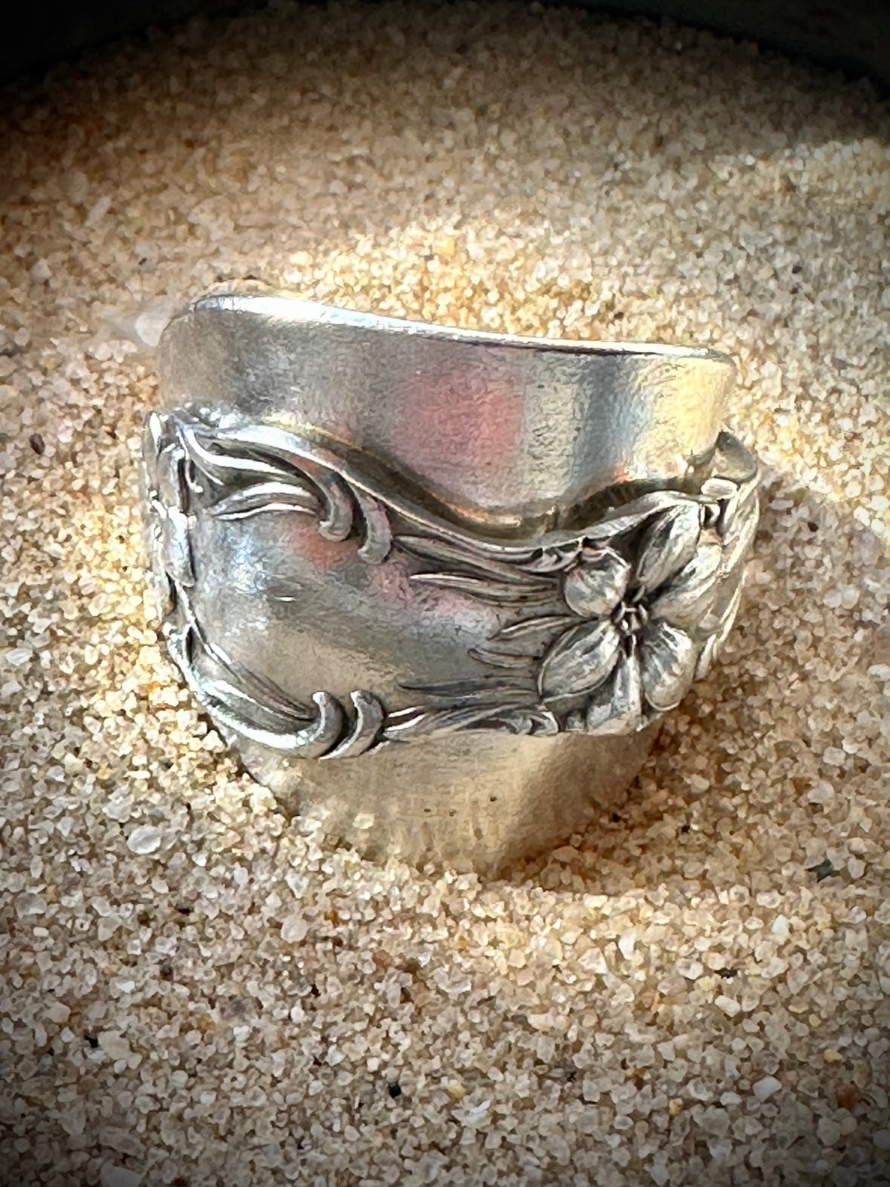 Suffield Rings Schraffs Vintage Silver Plated Shield Ring – Uniquely Twisted by ME